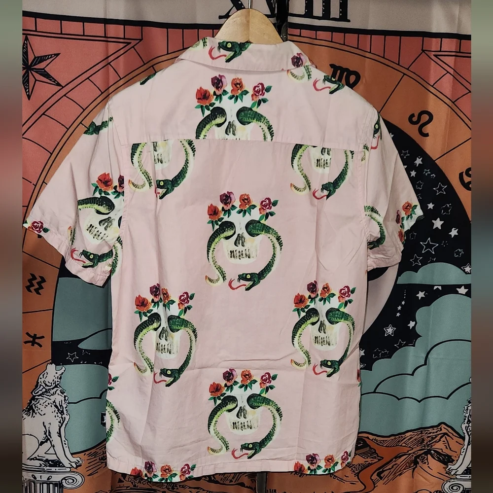 Stussy Pink Shirt with Snakes & Skulls  Print - Mens S/P - Picture 2 of 6